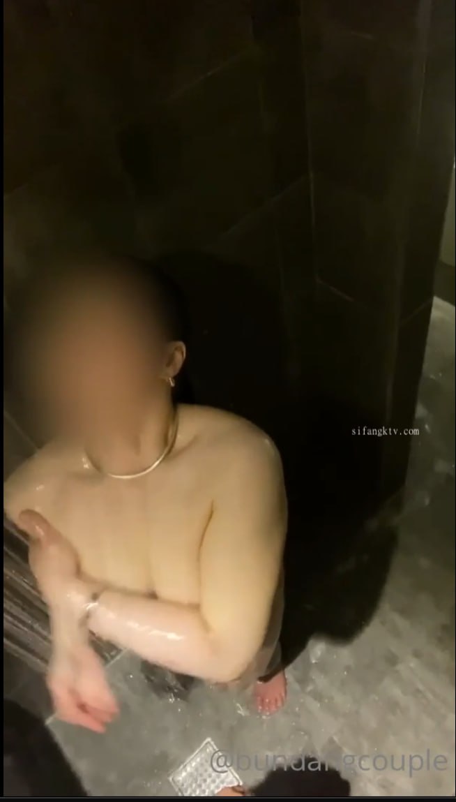肤白貌美，极品女神，PUA大神强烈攻势下激情一夜